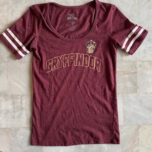 Wizarding World of Harry Potter Gryffindor Tee - Women M